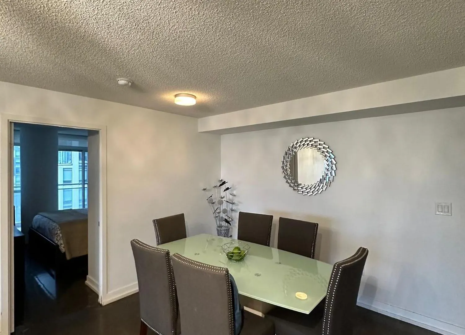 Toronto Downtown Luxurious Stylish 3 Bedroom 3 Bath 2 Balconies Near Rogers Centre Lakeview Condo Canadá