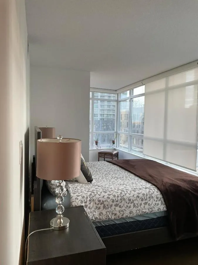 Toronto Downtown Luxurious Stylish 3 Bedroom 3 Bath 2 Balconies Near Rogers Centre Lakeview Condo Canada