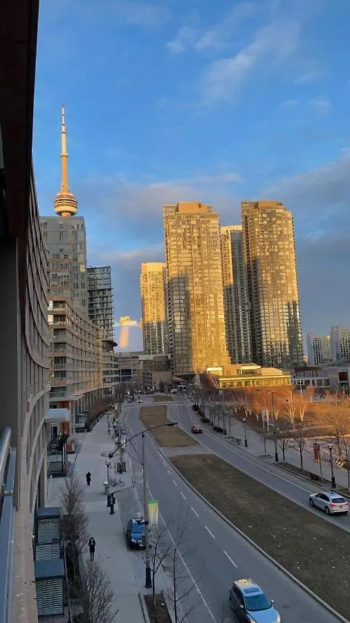 Toronto Downtown Luxurious Stylish 3 Bedroom 3 Bath 2 Balconies Near Rogers Centre Lakeview Condo