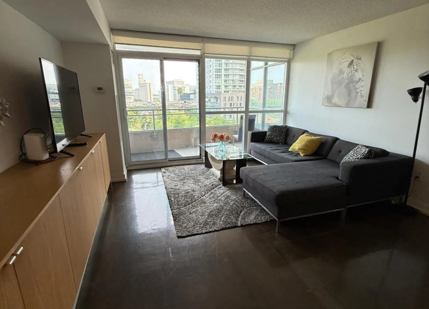 Toronto Downtown Luxurious Stylish 3 Bedroom 3 Bath 2 Balconies Near Rogers Centre Lakeview Condo Canada