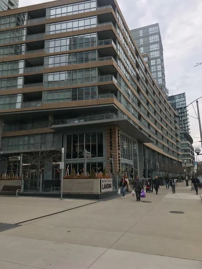 Apartment Toronto Downtown Luxurious Stylish 3 Bedroom 3 Bath 2 Balconies Near Rogers Centre Lakeview Condo
